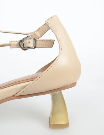 Pantofi SHEIN, bej