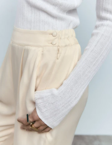 Pantaloni Zara, crem
