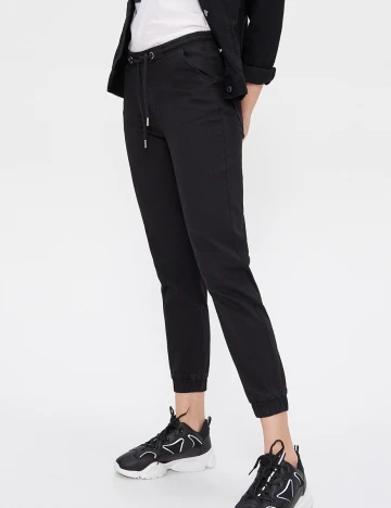 Pantaloni House Brand, negru