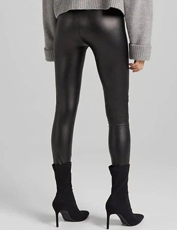 Colanti Bershka, negru