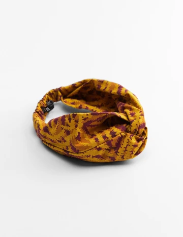 Bentita Zara, mustar