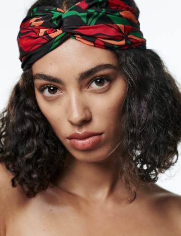 Bentita Zara, negru