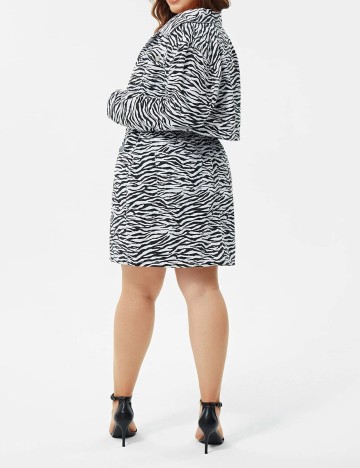 Compleu SHEIN CURVE, animal print