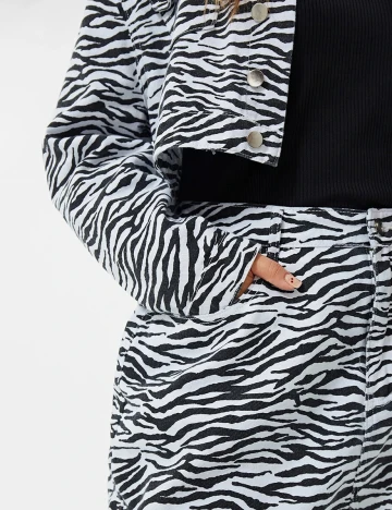 Compleu SHEIN CURVE, animal print