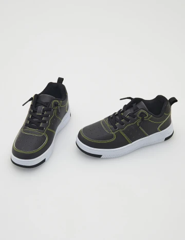 Adidasi Reserved, negru