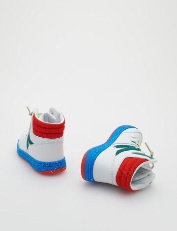 Adidasi Reserved, alb