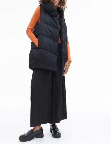 Vesta Reserved, negru