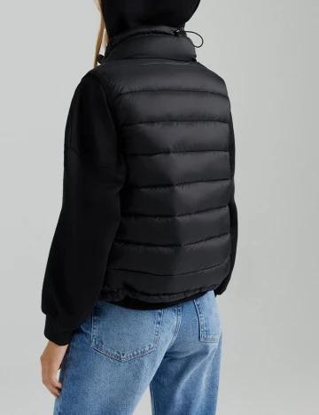 Vesta Bershka, negru Negru