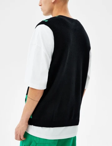 Vesta Bershka, negru