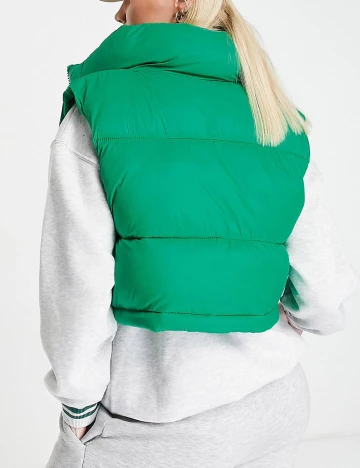 Vesta Stradivarius, verde