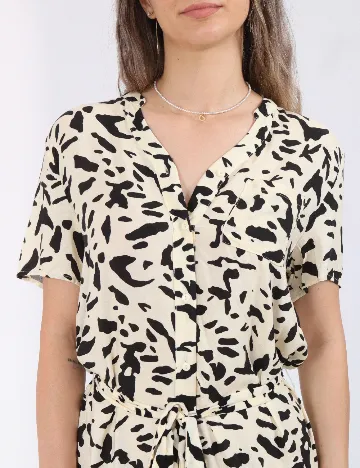Rochie scurta Vila, crem/negru Crem