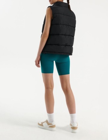 Vesta House Brand, negru