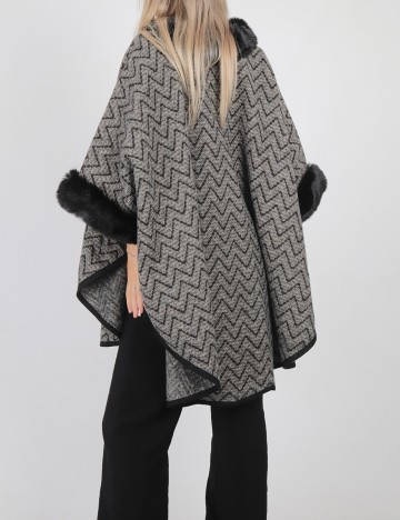 Poncho Alfredo Pauly, gri