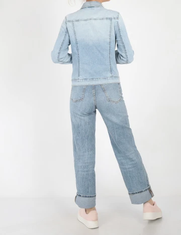 Jacheta Only, bleu