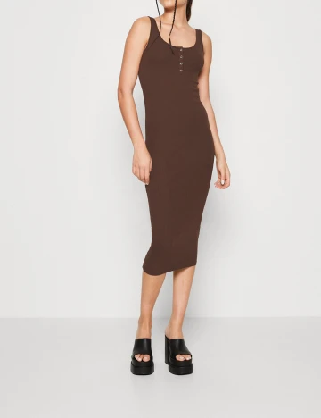 Rochie medie Pieces, maro