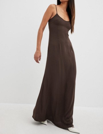 Rochie lunga NA-KD, maro