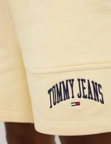Pantaloni scurti Tommy Jeans, galben