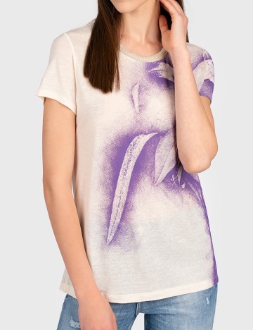 
						Tricou Guess, crem