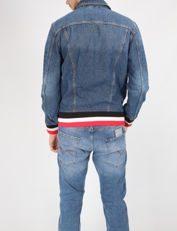 Jacheta Guess, bleumarin