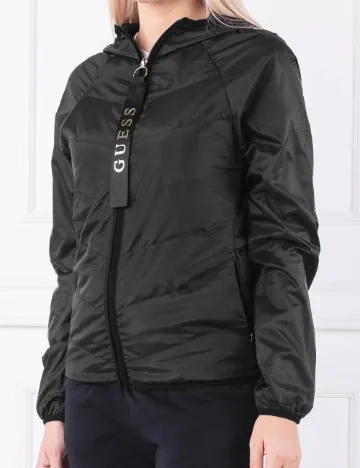 Jacheta Guess, negru