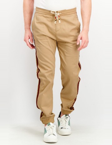 
						Pantaloni Guess, crem