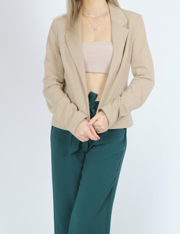 
						Blazer Vero Moda, crem