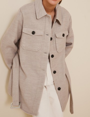 
						Jacheta Vero Moda, maro