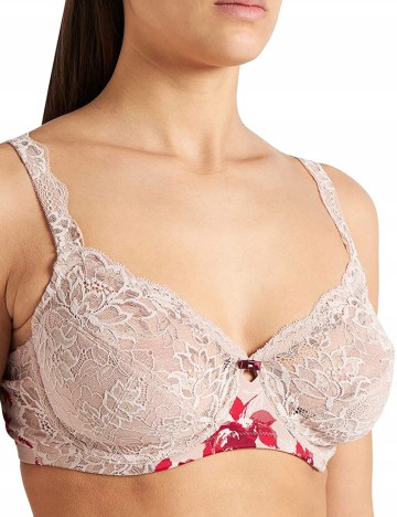 
						Sutien Triumph, crem
