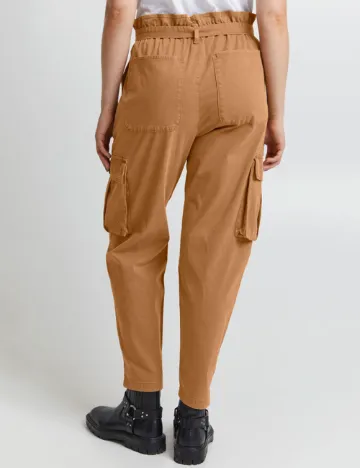 Pantaloni Pulz, maro