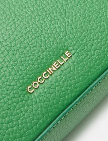 Geanta Coccinelle cu fermoar verde la 589.00 Lei tm382831