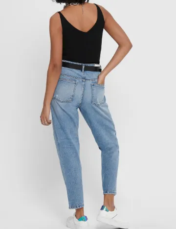 Maiou Jacqueline de Yong, negru Negru