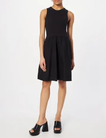 Rochie scurta Ichi, negru Negru