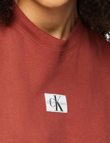 Tricou Calvin Klein Jeans, caramiziu Rosu