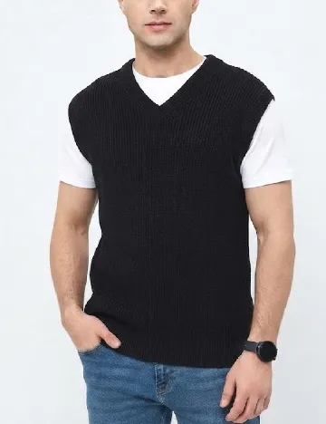 Vesta Reserved, negru