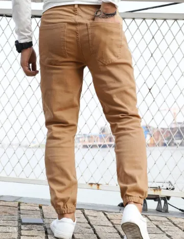 Pantaloni SHEIN, maro Maro