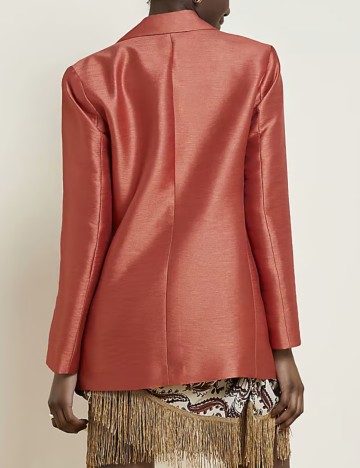 Sacou River Island, caramiziu