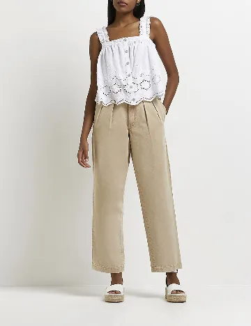 Top River Island, alb