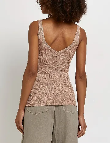 Maiou River Island, roz pudra