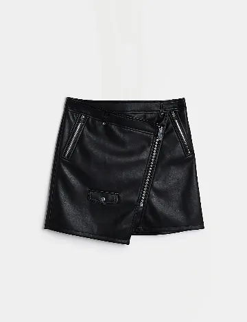 Fusta River Island, negru