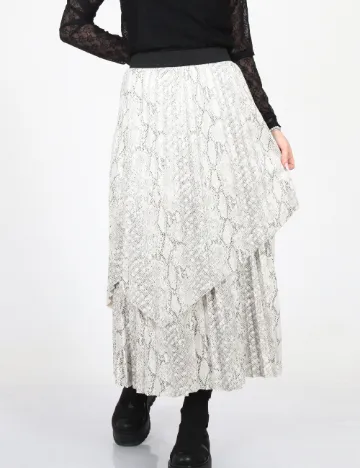 Fusta River Island, imprimeu sarpe