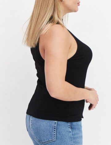 Maiou River Island, negru