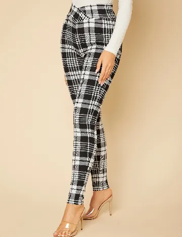 Pantaloni SHEIN, negru