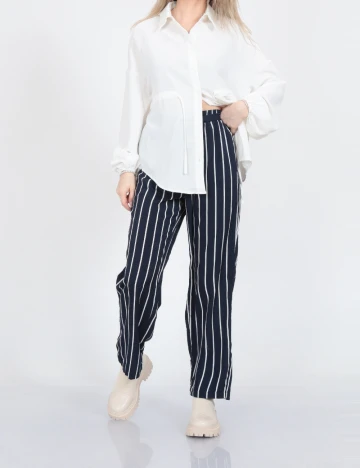 Pantaloni SHEIN, bleumarin Albastru