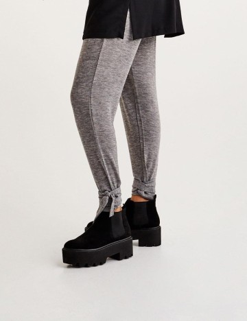 Pantaloni Pull&Bear, gri