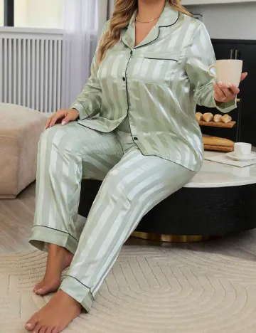 Pijama SHEIN CURVE, verde Verde