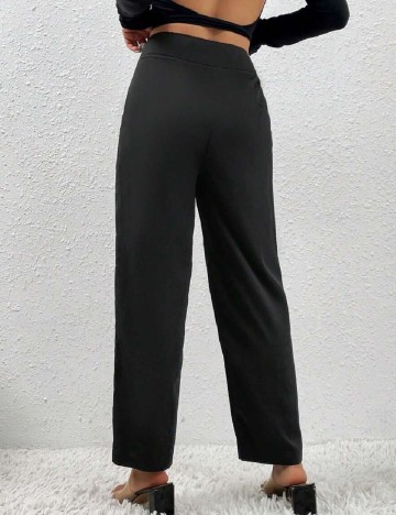 Pantaloni SHEIN, negru