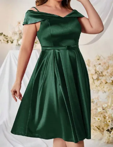 Rochie medie SHEIN CURVE, verde Verde