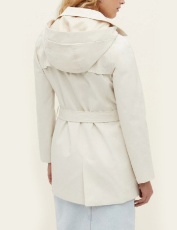 Trench Stradivarius, ecru