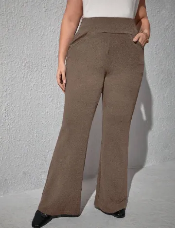 Pantaloni SHEIN CURVE, maro Maro