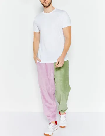 Pantaloni ASOS, roz/verde Verde